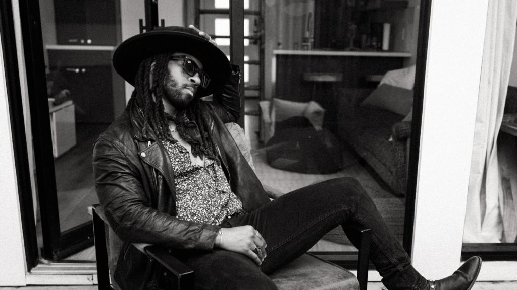 Chris Mitchell Jazz – Begging For Sax Tour