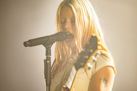 Wet Leg Delivers a Knockout Blow During Rowdy, Raw Dallas Show