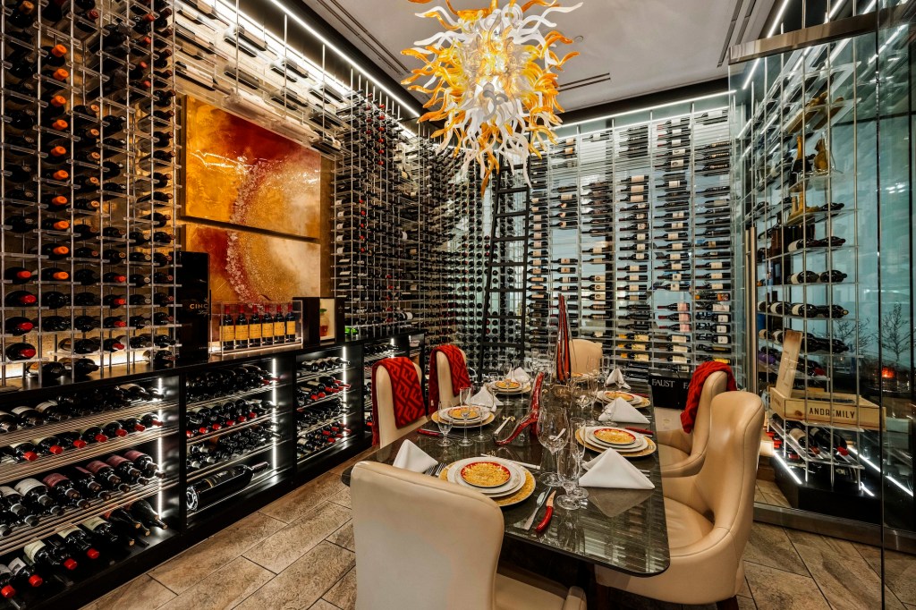 Dee Lincoln Prime Wine Cellar