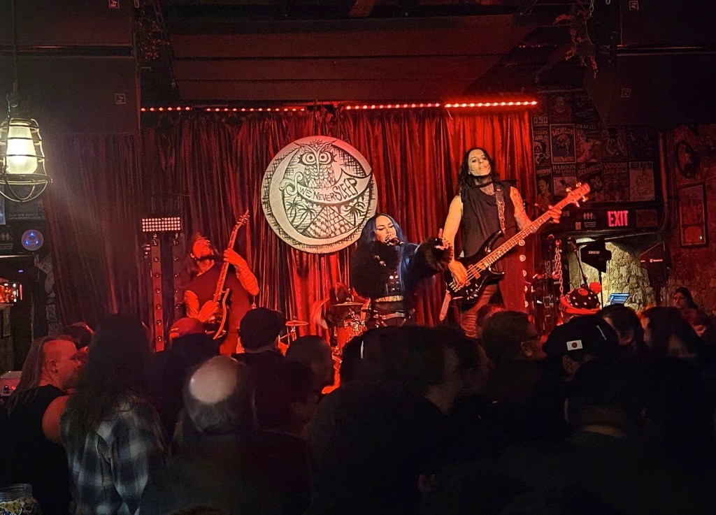 Stitched Up Haart at Three LInks.