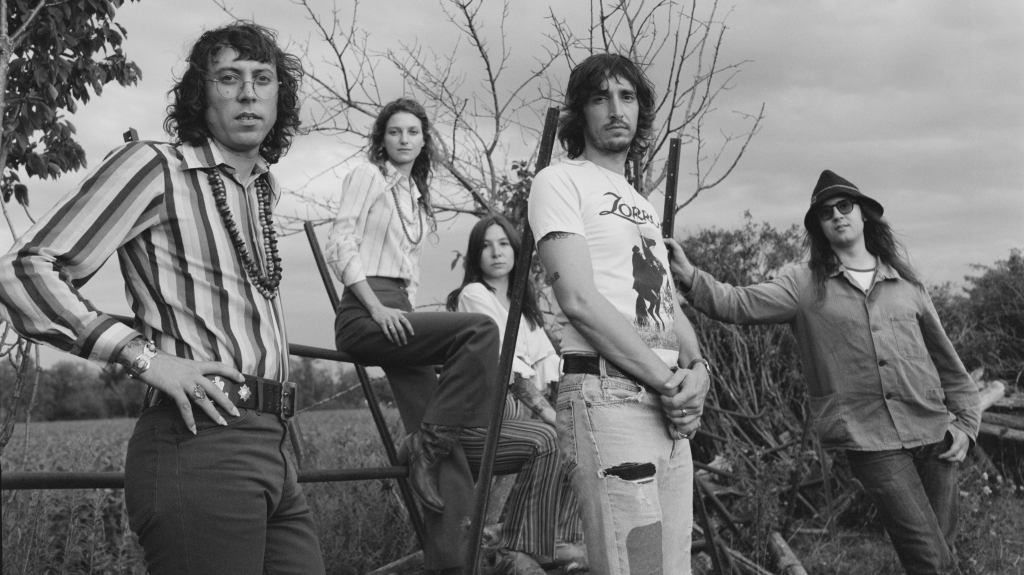 Daniel Romano’s Outfit, Uni Boys