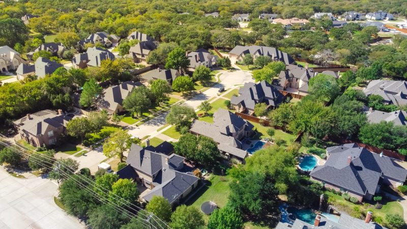 A residential neighborhood with trees in Grapevine, Texas