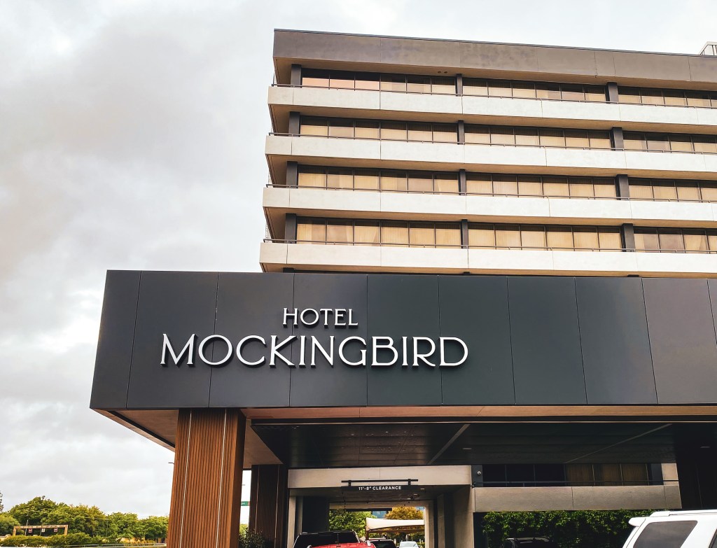 Front of Hotel Mockingbird