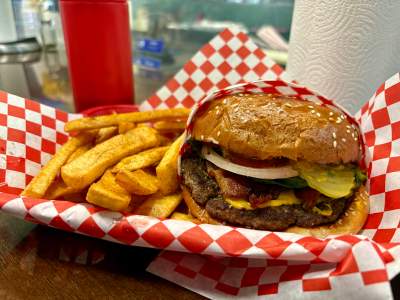 Susan's Burgers and More Is Just Like Home