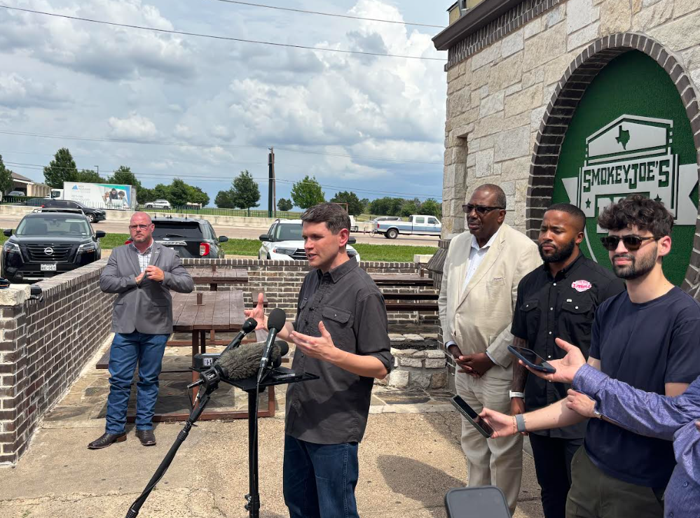 Talarico, not vegan, visits Dallas' Smokey Joe's BBQ to talk soaring beef prices