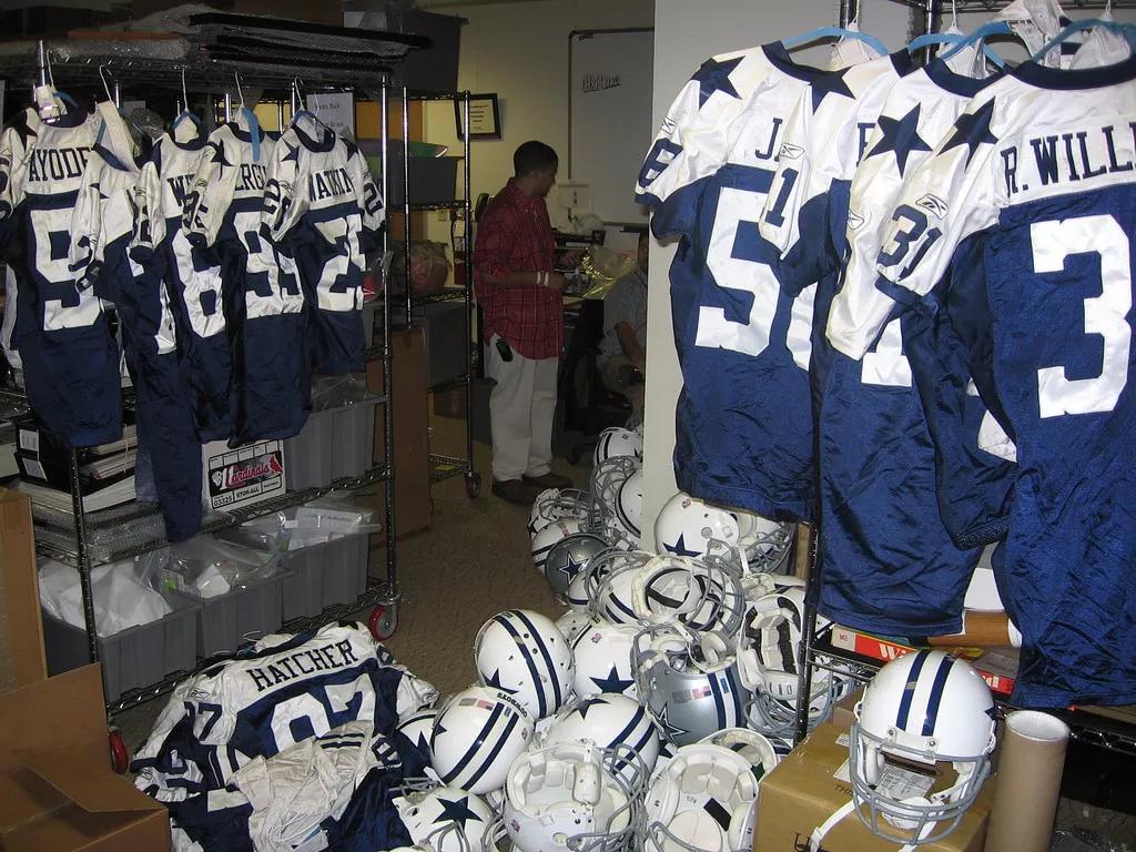 The Five Best and Five Worst DFW Sports Uniforms Ever