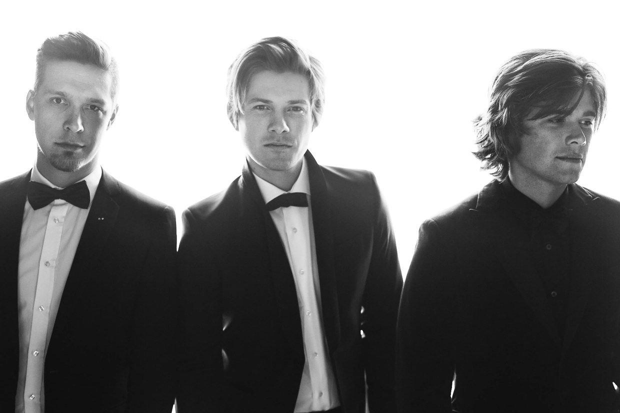 Music News: A Member of The Band Joins Last Waltz Tour, Hanson Will MmmBop Into Town and More