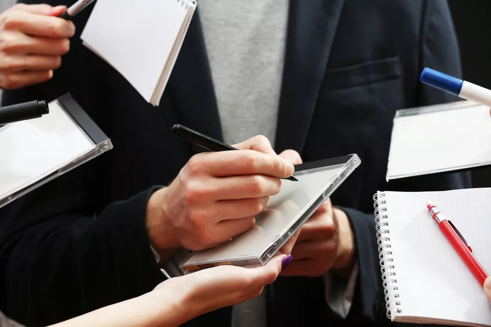 Dozens of North Texas Musicians Receive Email From Ukrainian Superfan Asking for Autograph