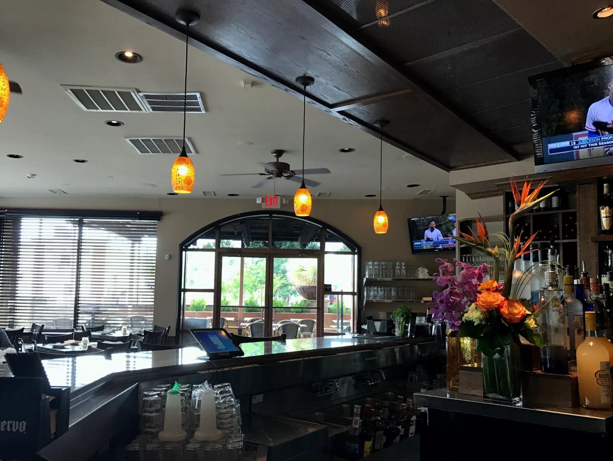 On Lemmon Avenue, a Penis-Themed Restaurant Is Replaced by an Eatery With An Identity Crisis