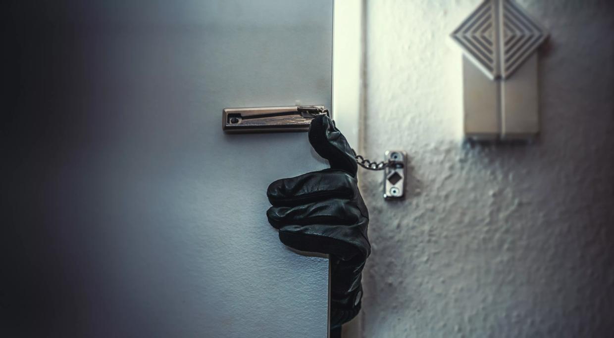 Police Investigate Possible Serial Rapist Stalking Student Apartments in Denton
