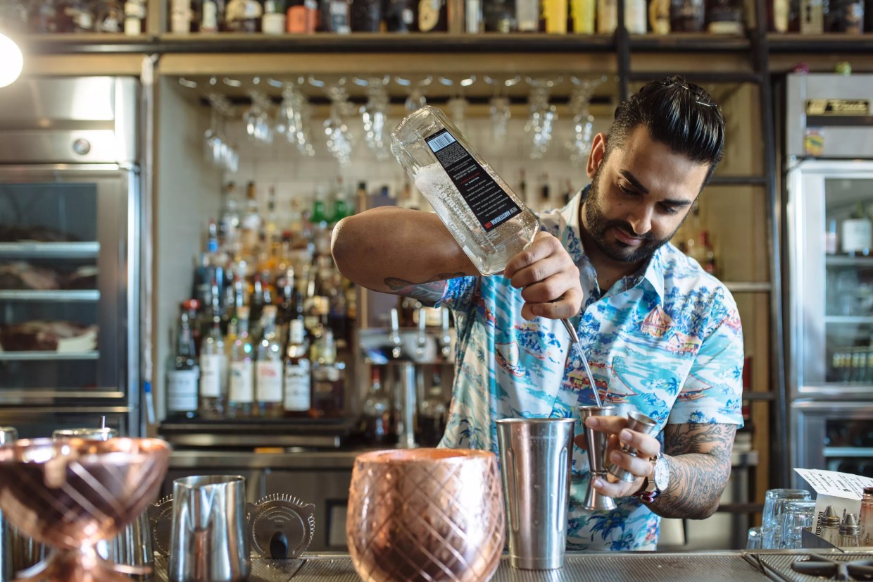 40 Things You Should Never Say to Your Bartender