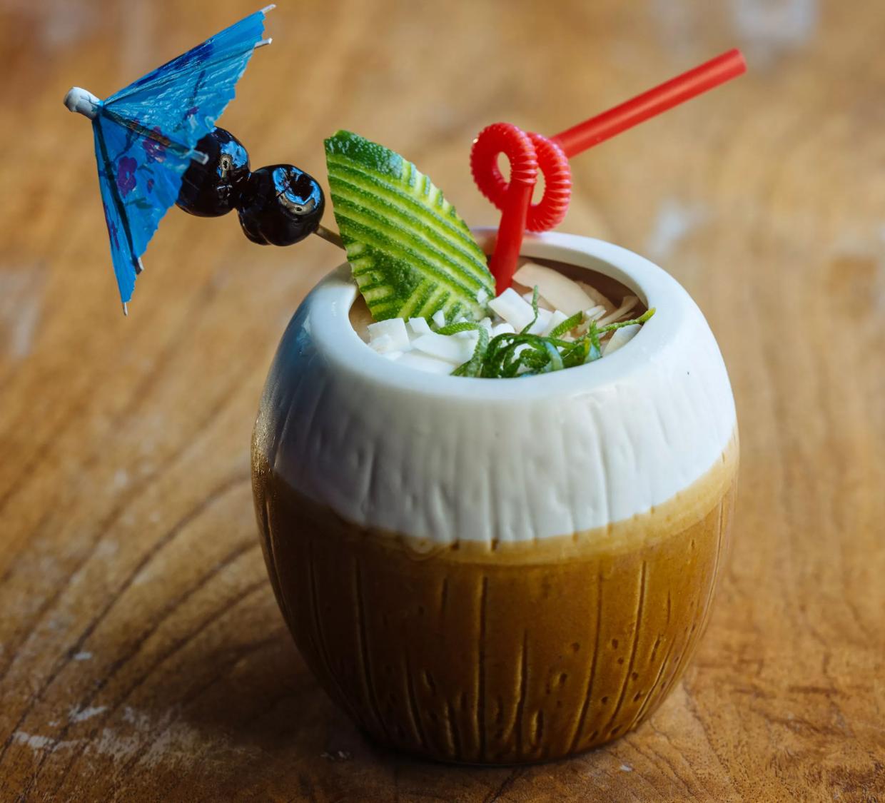 What to Do This Weekend: Hawiian-Inspired Hog Roast and Pre-Independence Day Drinking
