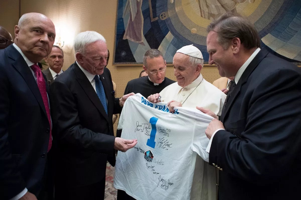 The Vatican Huddle: Jerry Jones Visits the Pope