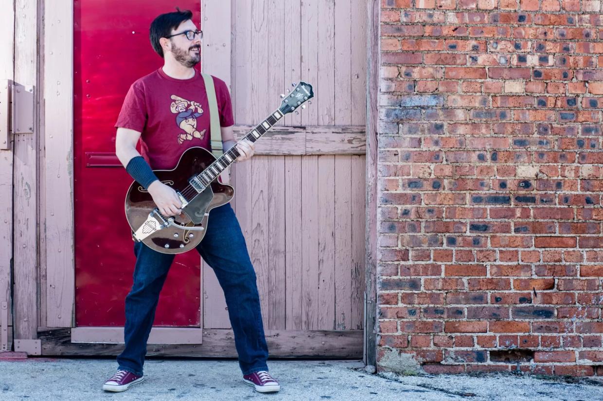 Denton Musician Billy Hensley Promises to Release 52 New Songs Before the Year Ends