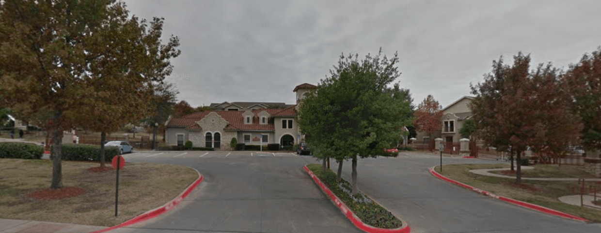 Suspect Fires at Dallas Police During Attempted Arrest in Oak Cliff