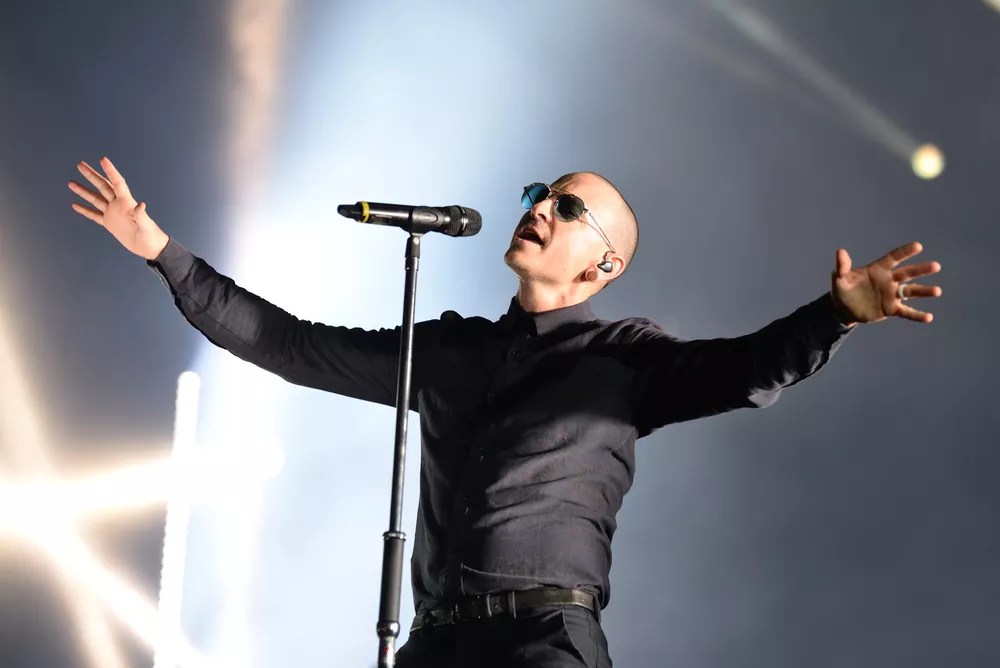 Linkin Park Vocalist Chester Bennington Dead at 41