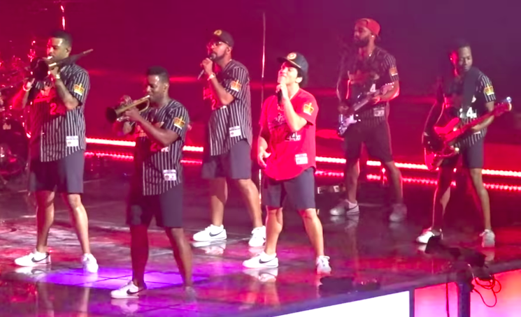 Bruno Mars Gave a Show Despite Illness, With Help From His High-Energy Backing Band