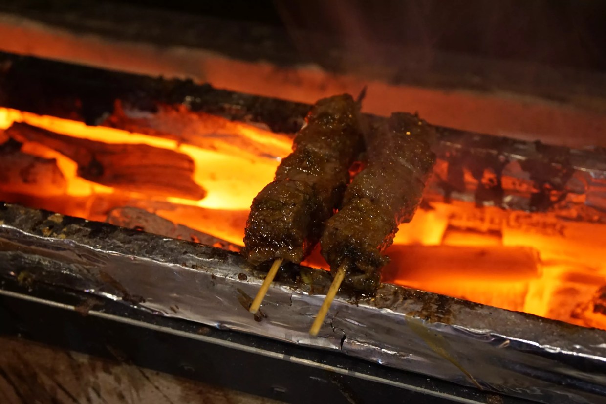 Warm Up at Niwa Japanese BBQ’s New Late-Night, Street-Side Robatayaki Grill