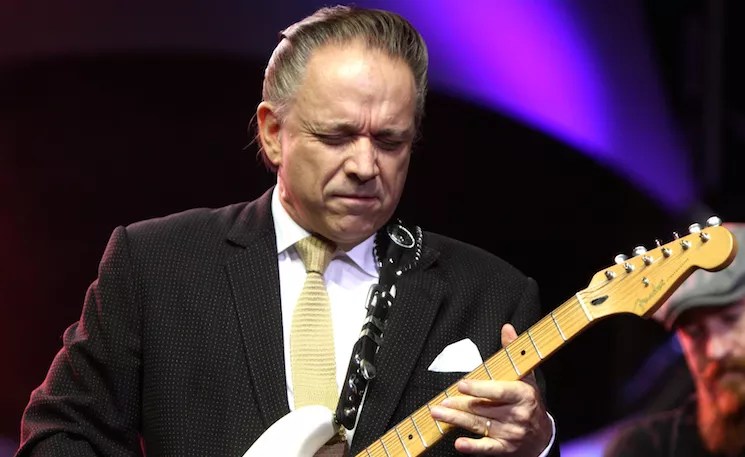 Jimmie Vaughan Tells Us About His New Album and Why He Still Takes Guitar Lessons