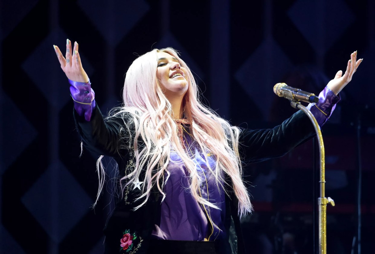 Chainsmokers Were the Headliner, But Kesha Got All the Love at Last Night’s Jingle Ball