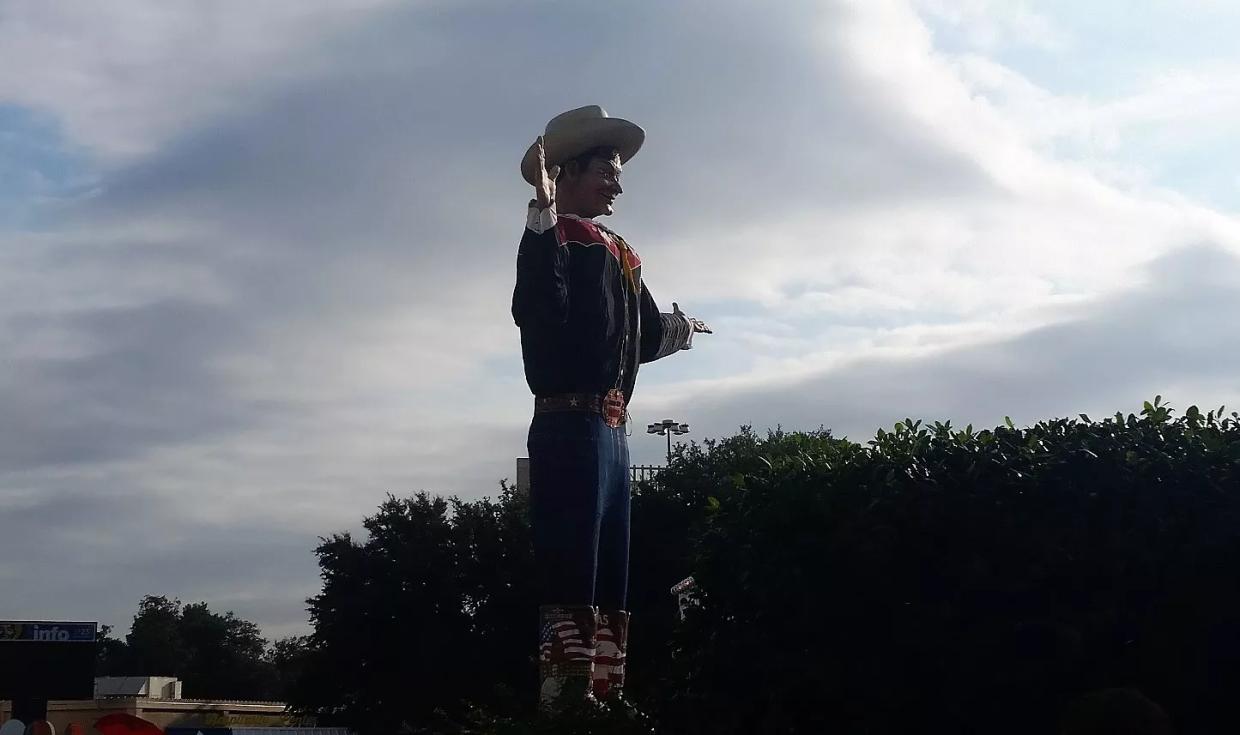 State Fair Paid $1,200 to Have Lawyers Read an <i>Observer</i> Story