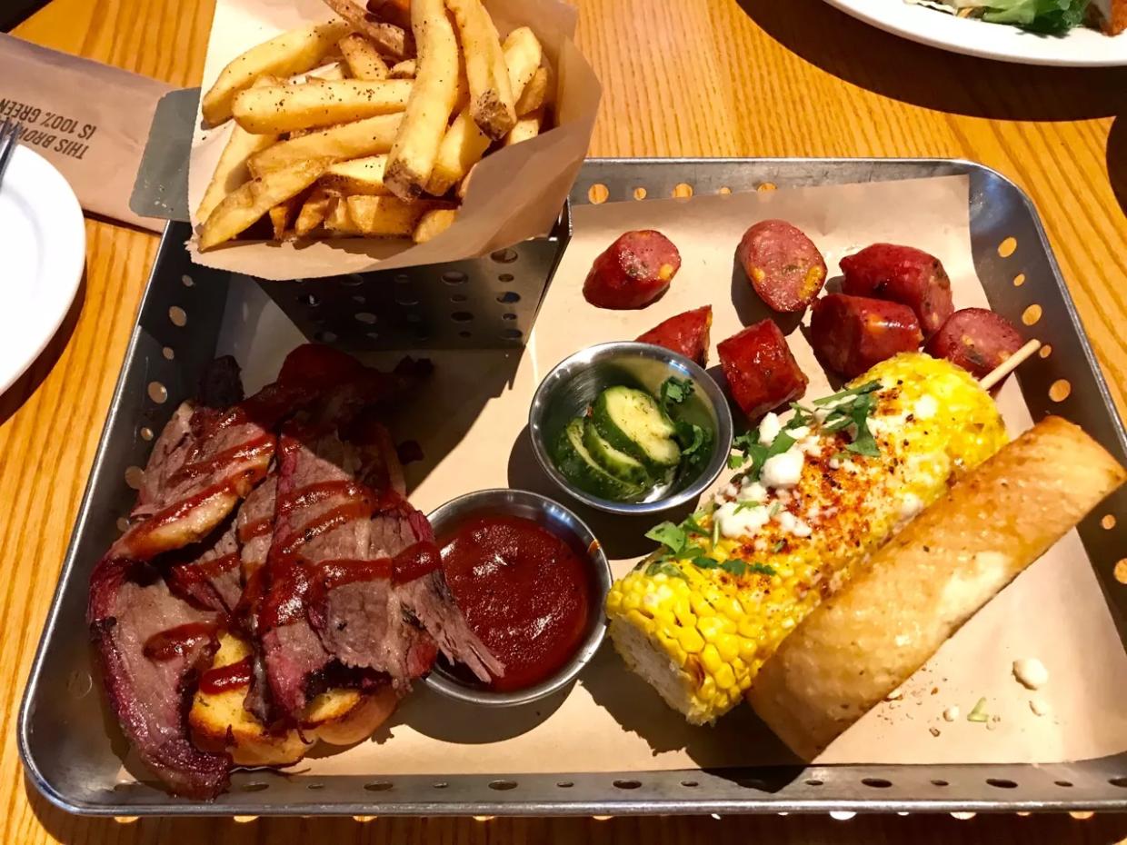 We Tried Chili’s Smokehouse Brisket, And It’s Exactly What You’d Expect