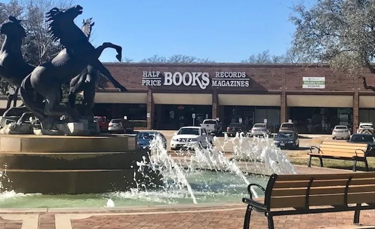 20-Year-Old Half Price Books in Arlington to Close in March, Says Stadiums Hurt Traffic