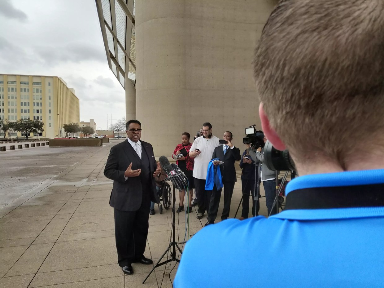 Dwaine Caraway To NRA: Come to the Table or Stay Out of Dallas