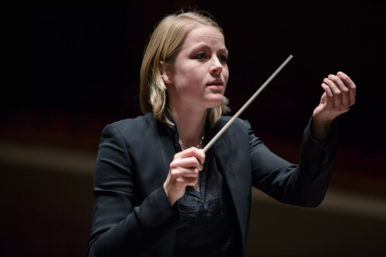 Dallas Symphony Orchestra’s ReMix Series Aims To Bring in a Younger Audience — With Drinks!