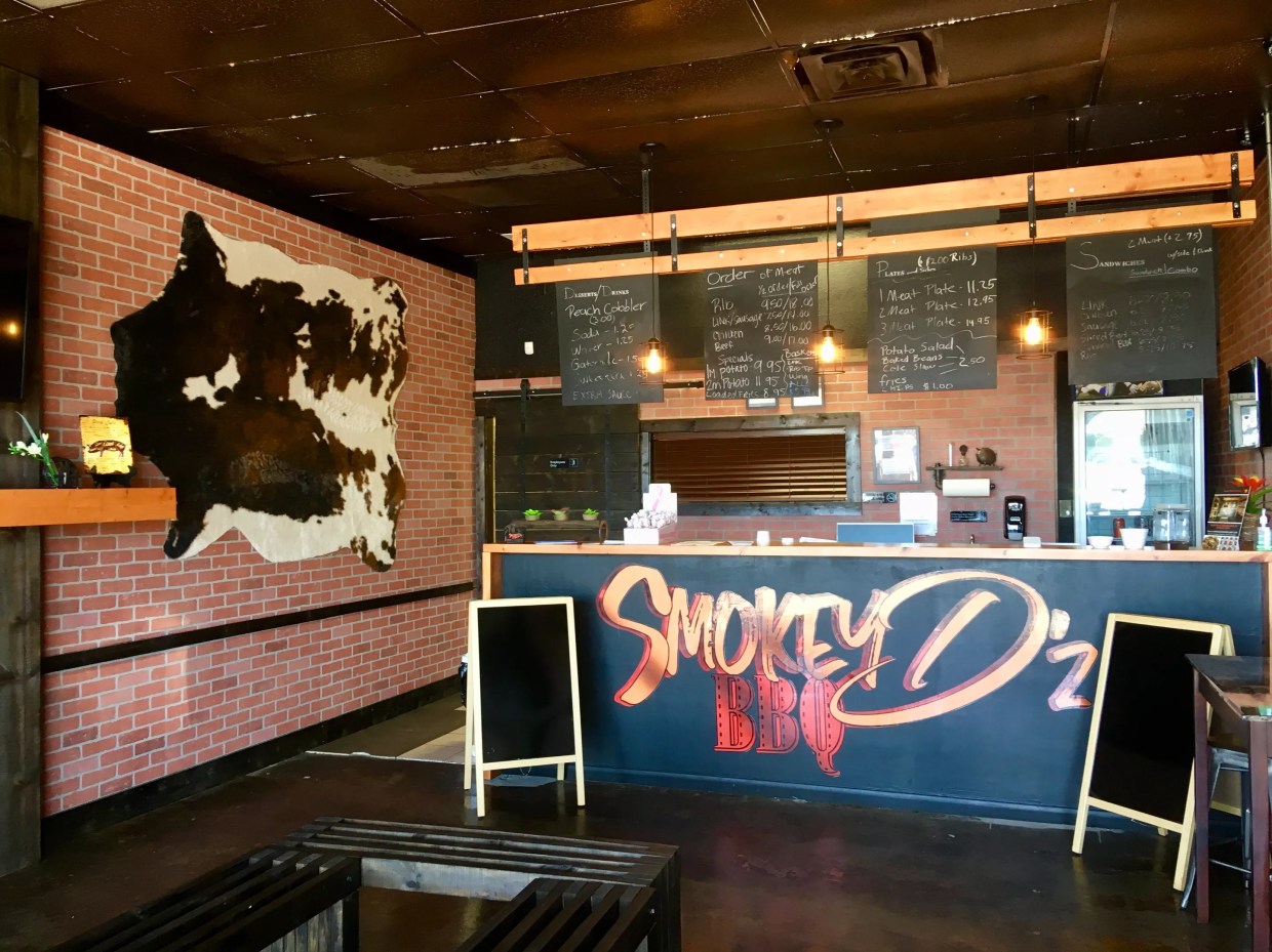 At Smokey D’Z BBQ In Duncanville, the Barbecue Is Over-the-Top