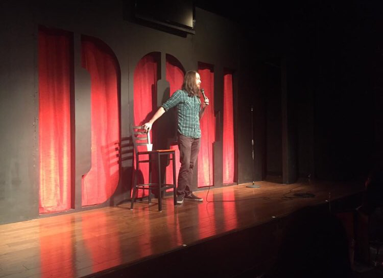 6 Dallas Comedians Tell Us About Their Worst Sets — From a Gig at Applebee’s to a Kid Rock Heckler