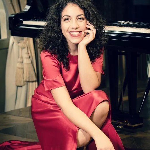 DSO Welcomes a 25-Year-Old Cliburn Medalist Back for a Cheerful Weekend Program