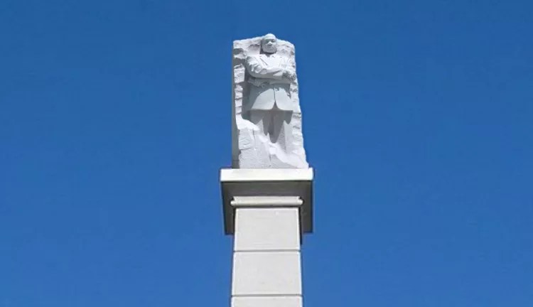Dwaine Caraway Has a Grand Idea for the Confederate War Memorial: Replace the Rebs