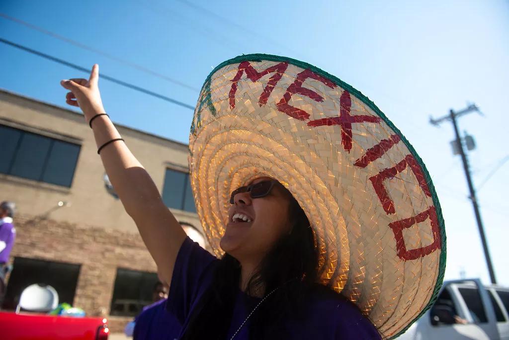 Donkeys, Mariachis and Margs – Oh My, Must Be Cinco de Mayo