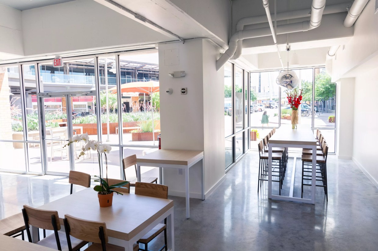 Poke O Hopes a Minimalist Ambiance Will Set It Apart From the Poke Pack