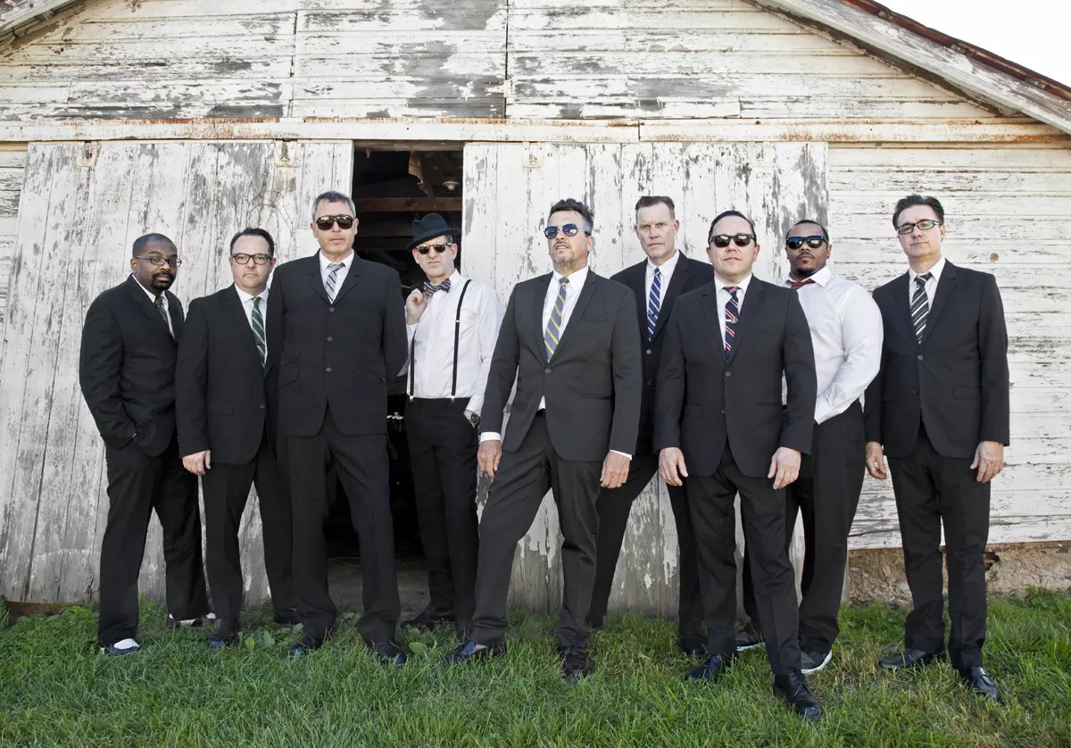 Dicky Barrett of The Mighty Mighty Bosstones Juggles the Band and Jimmy Kimmel