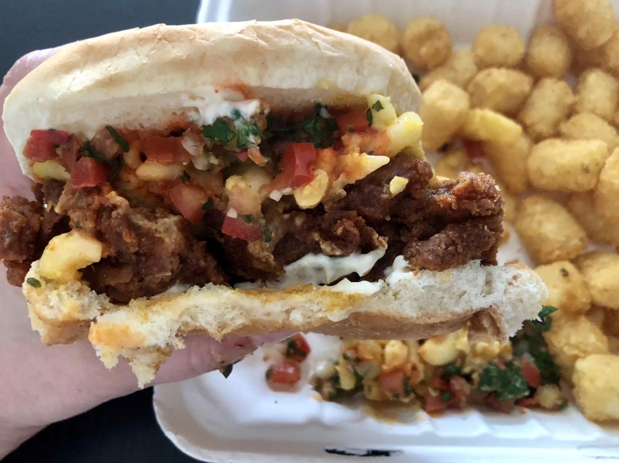 Da Munchies Serves Comfort Food to Vegans and Non-Vegans Alike