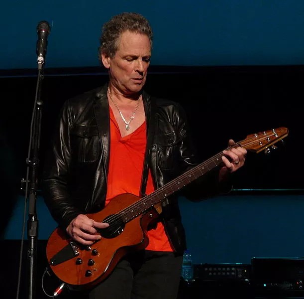 Music News: Lindsey Buckingham Goes His Own Way