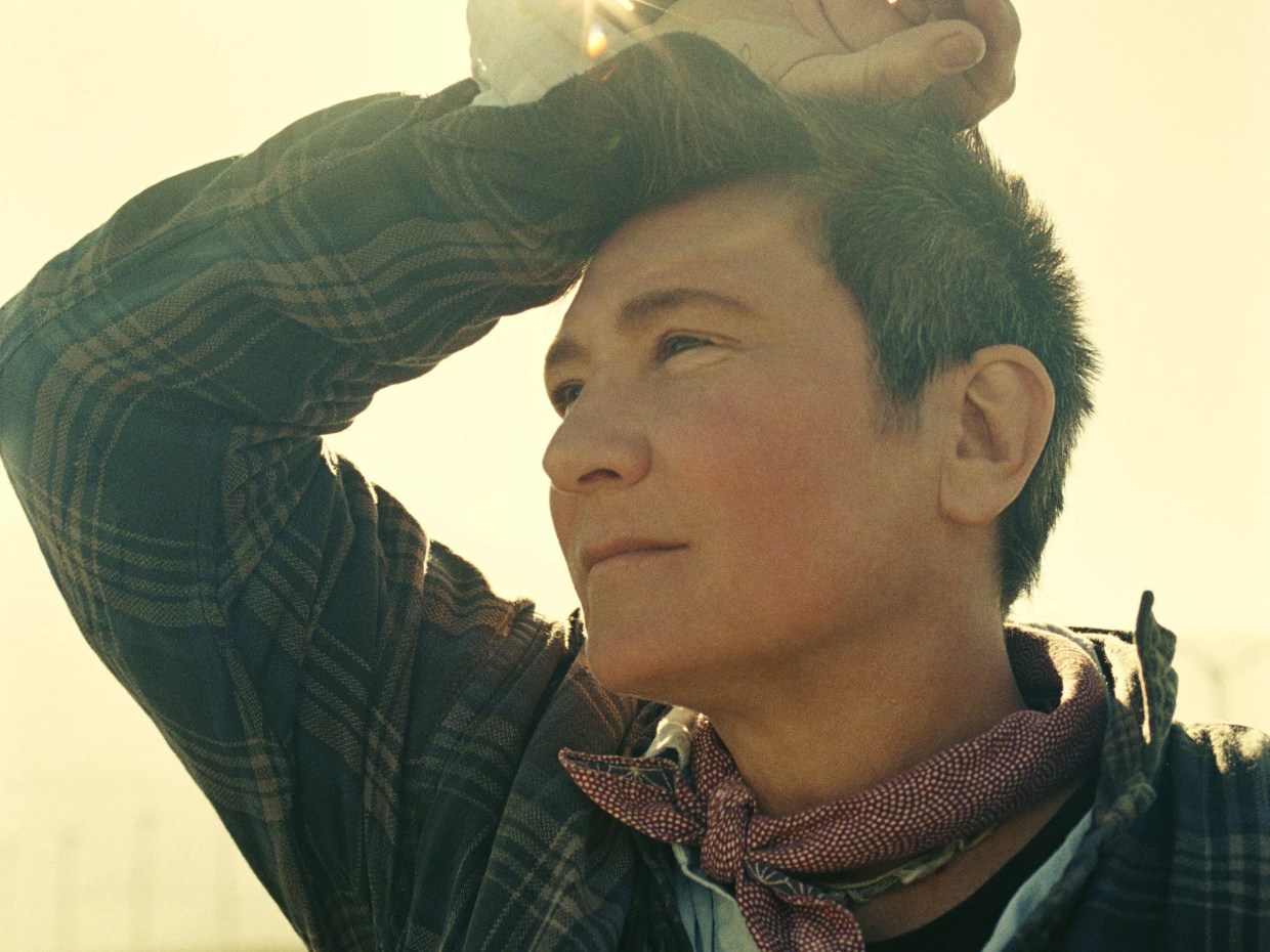 k.d. lang put Sunday Night’s Audience Into Hypnosis