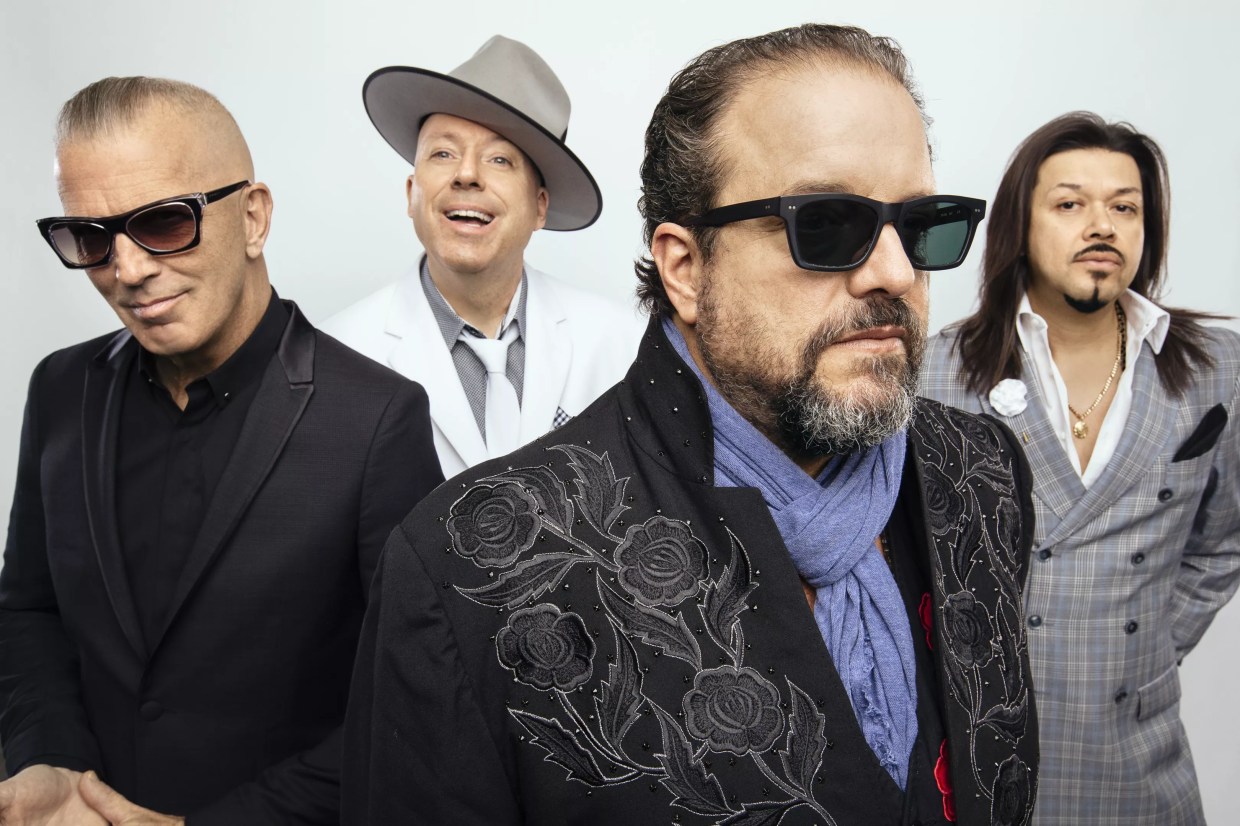Fans Wanted Mavericks to “Just Play Songs” But They Also Got Political