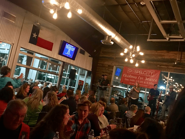 Gospel City Church Hosts Tavern Carols To Get People to Church