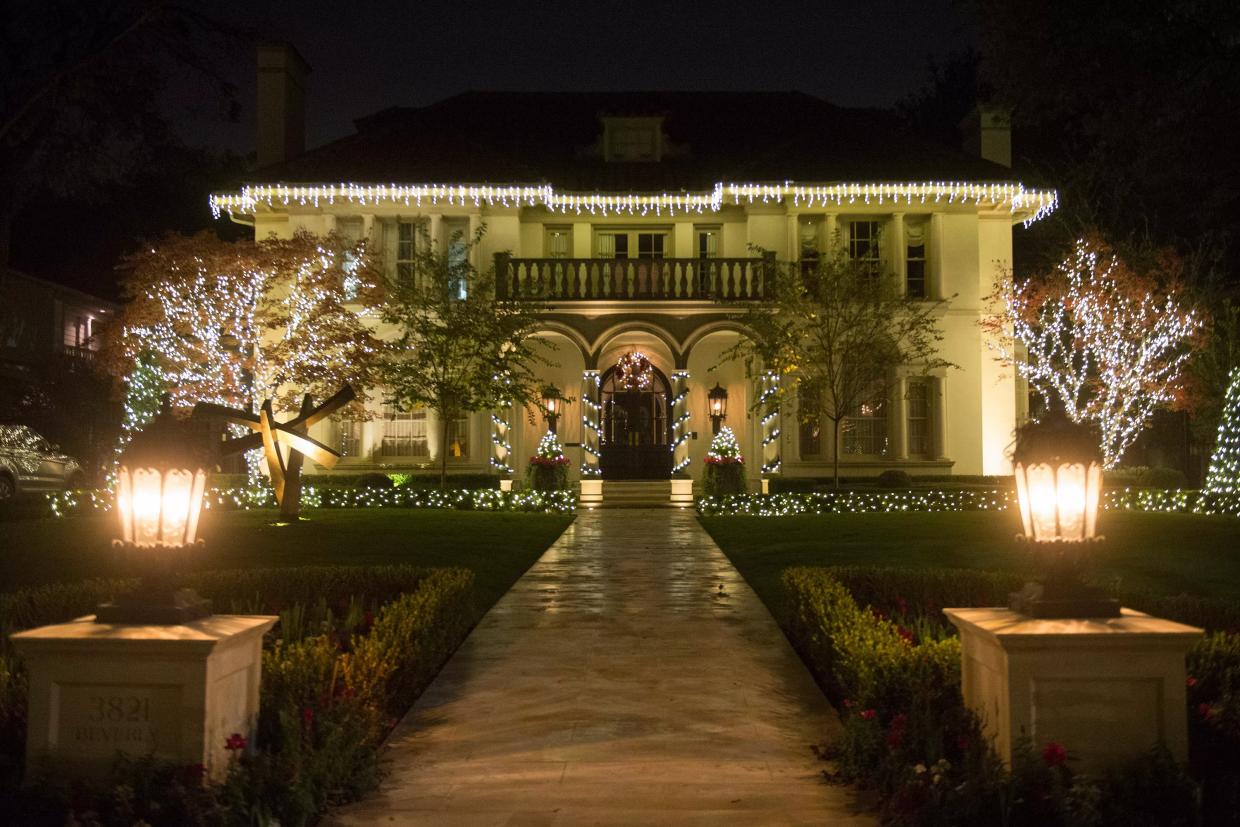 10 Best Christmas Light Displays in DFW
