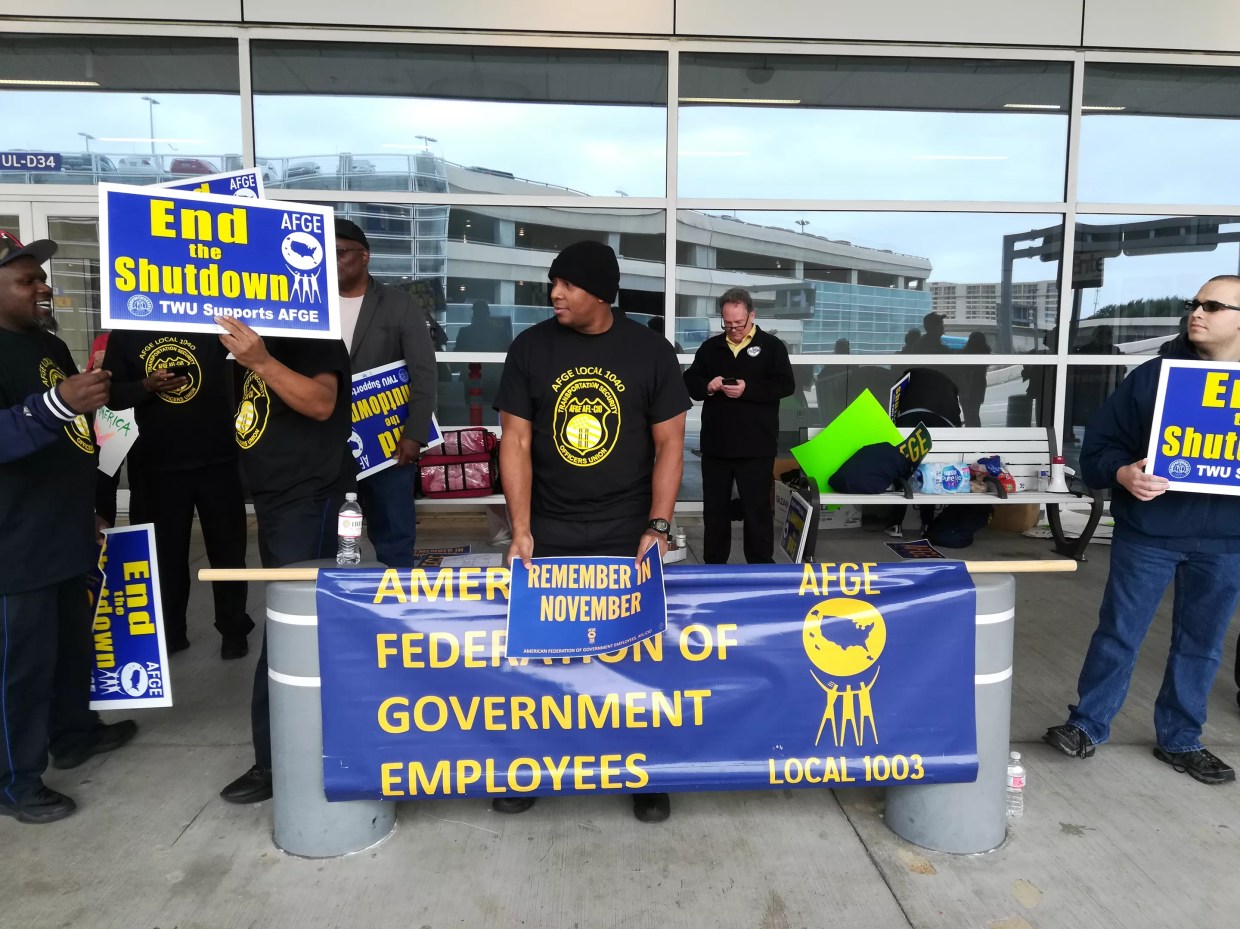 As Shutdown Drags On, TSA Agents Protest at DFW Airport