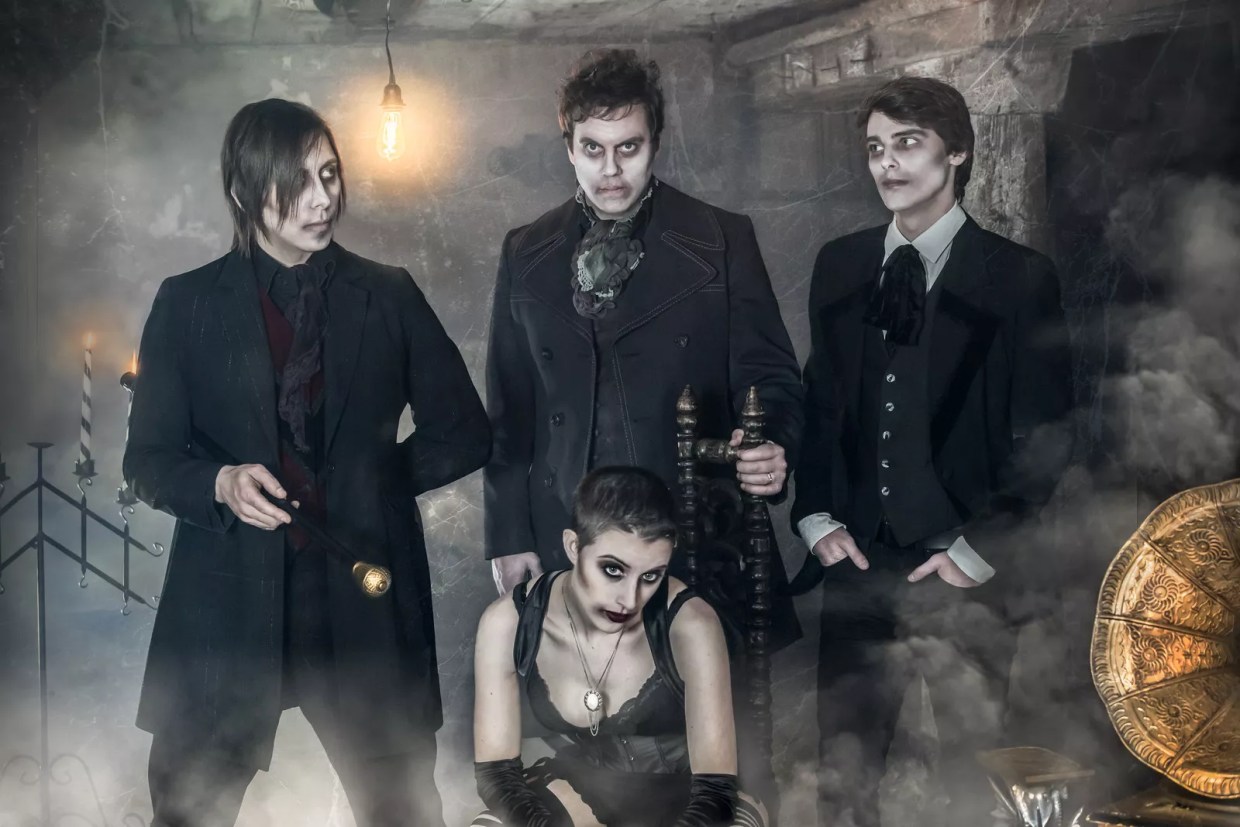 Marquis of Vaudeville Turns Venues Into an Experience for Their Concerts