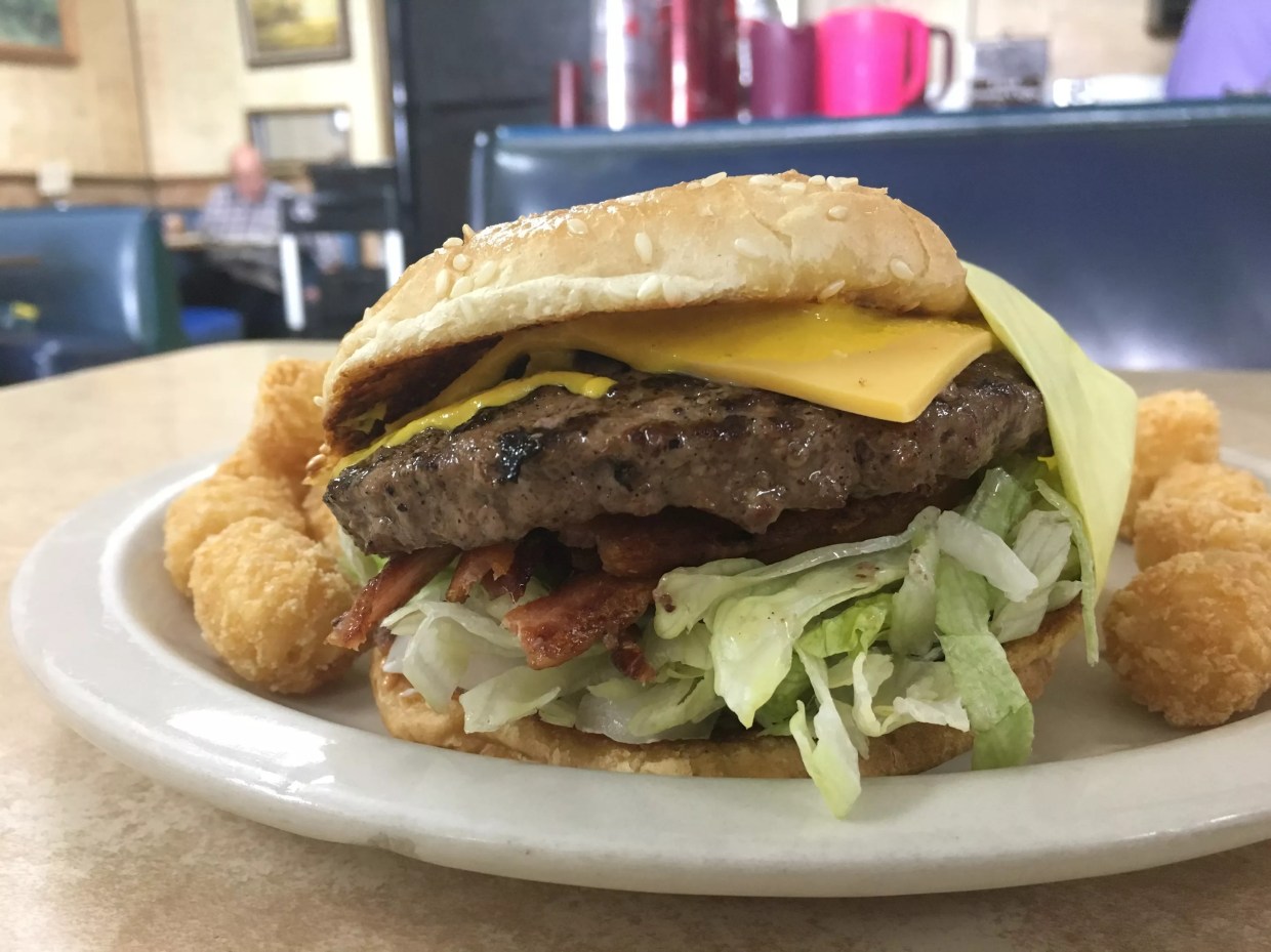 What Has Beef House Been Doing for 70 Years? Being a Diner That Doesn’t Give a Damn.