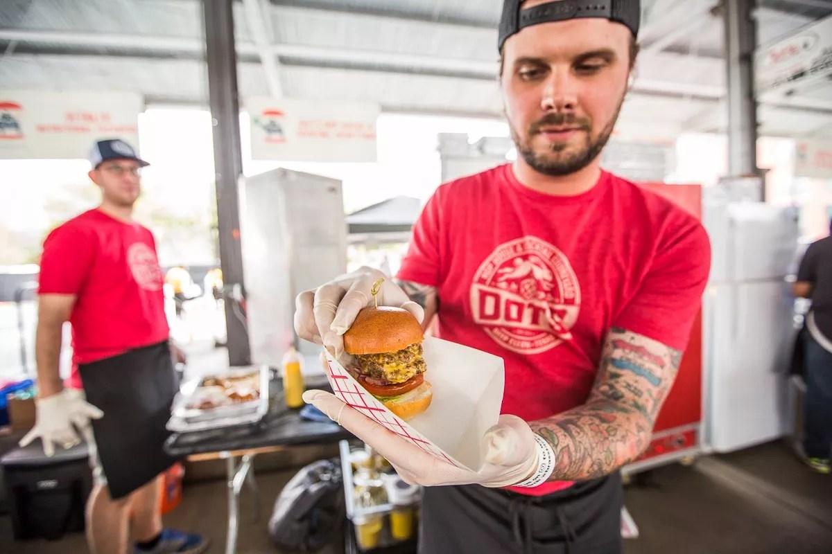 Cattleack BBQ, Knife, Hutchins BBQ Join Between the Buns Fest Lineup
