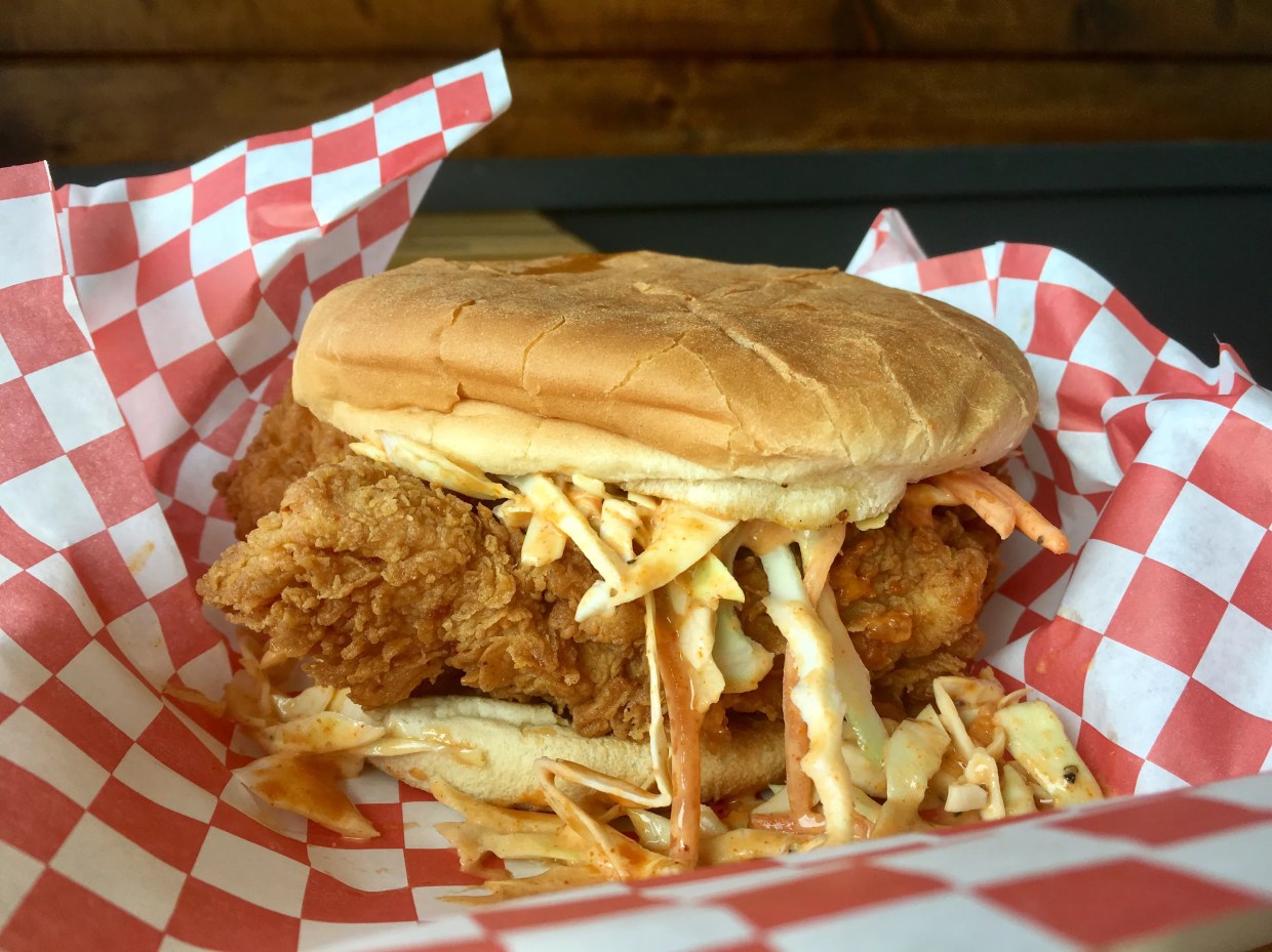 The Perfect $4.79 Fried Chicken Sandwich, Right Next to a Coin Laundry