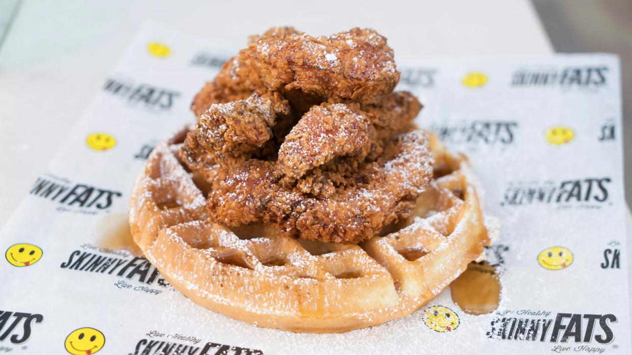 SkinnyFats, a Chain Popular for Serving Both Healthy and Indulgent Eats, Opens in Uptown