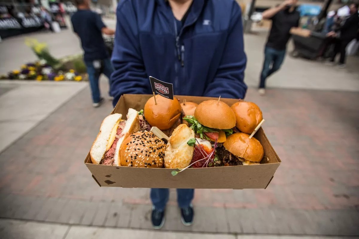 Our Favorite Bites (and Moments) From Between the Buns 2019