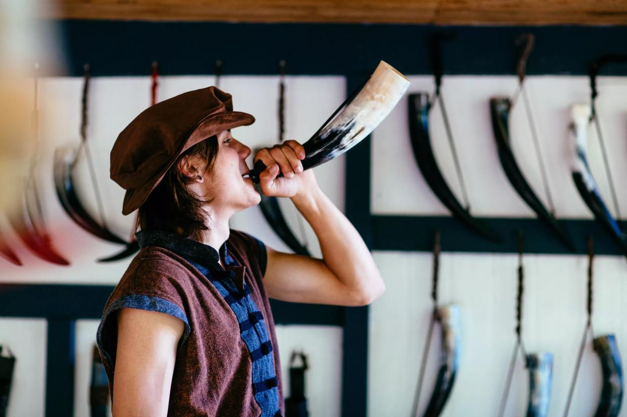 This Weekend: Crawfish, a Wine Walk and the Scarborough Renaissance Festival Is Back